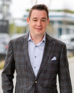 Chris Lynch